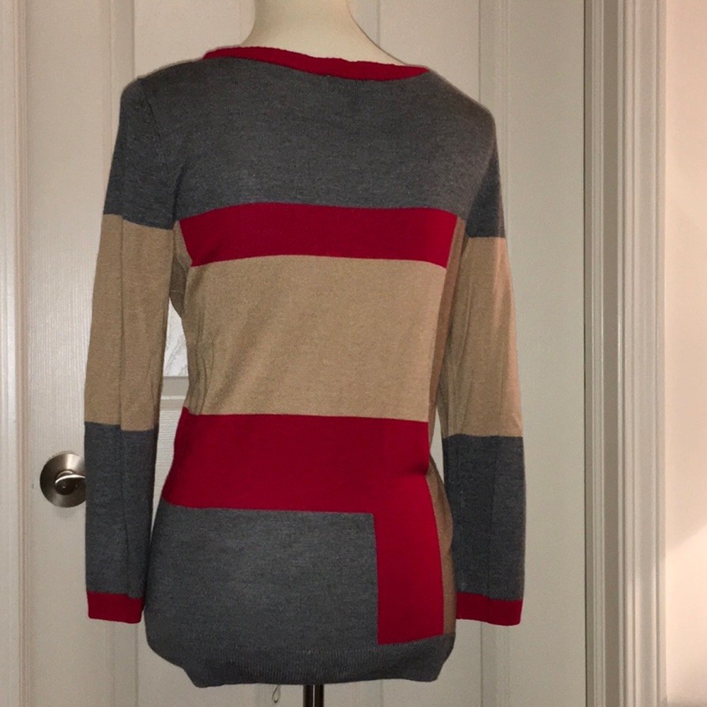 Sweater - Picture 3 of 3